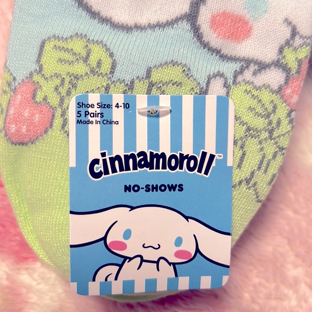 Sanrio Cinnamoroll Socks - Picture 5 of 7